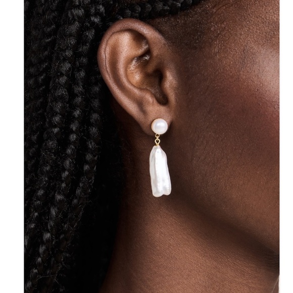 SHASHI Romy Earrings - Picture 2 of 6